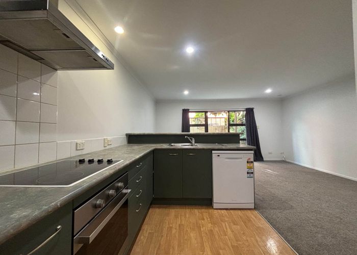  at 12/17 Harbour View Road, Te Atatu Peninsula, Waitakere City, Auckland