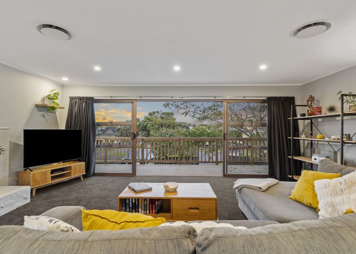  at 7 Sealand Place, Mangere Bridge, Auckland