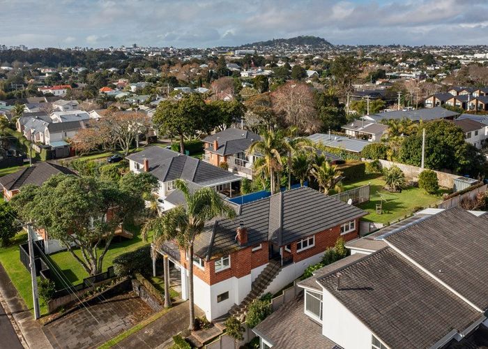  at 4 Caughey Place, Mount Albert, Auckland