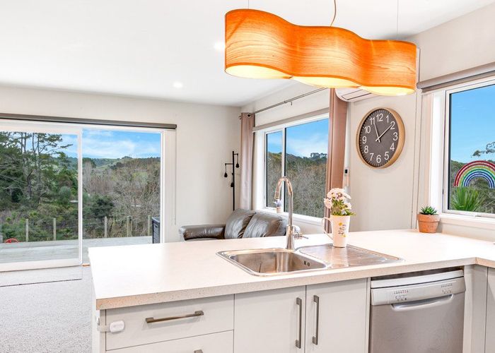  at 2/206b Tawa Road, Kumeu, Rodney, Auckland