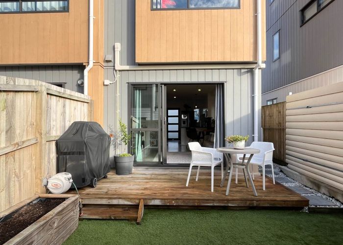  at 16/8 Arney Road, Ranui, Waitakere City, Auckland