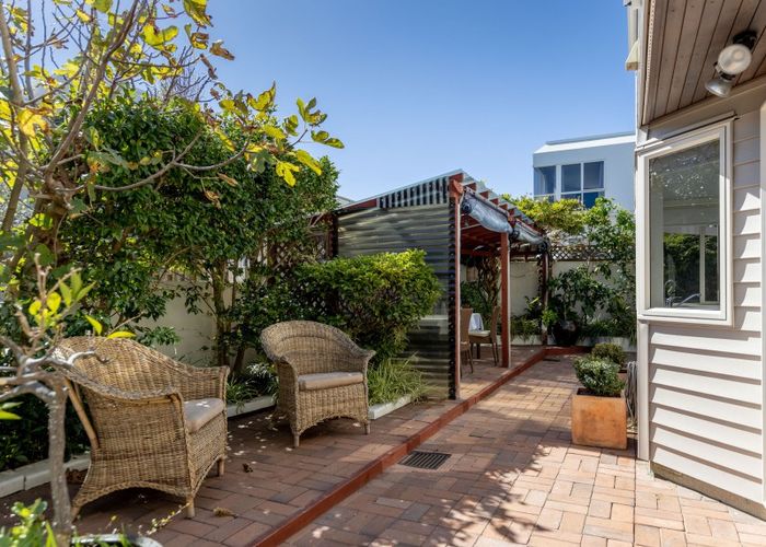  at 1/207 Oceanbeach Road, Mount Maunganui, Mount Maunganui