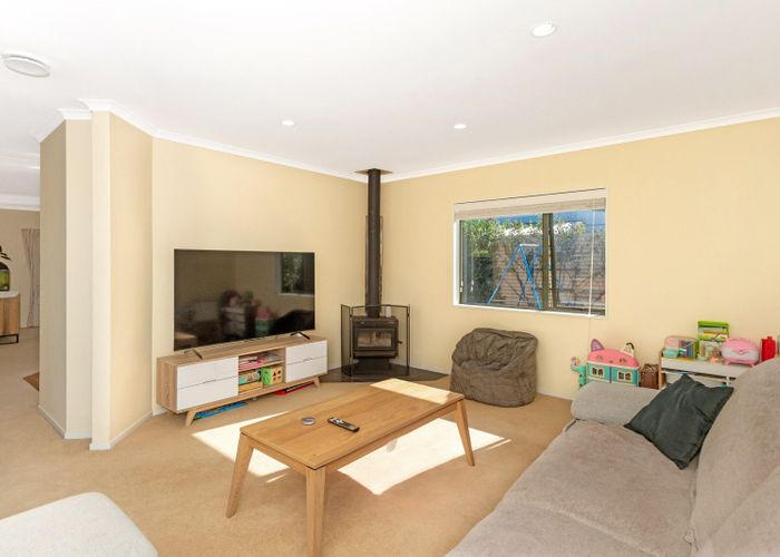  at 5 Westpark Place, Lytton West, Gisborne