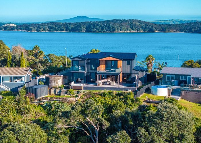 at 46 Kennedy Point Road, Surfdale, Waiheke Island, Auckland