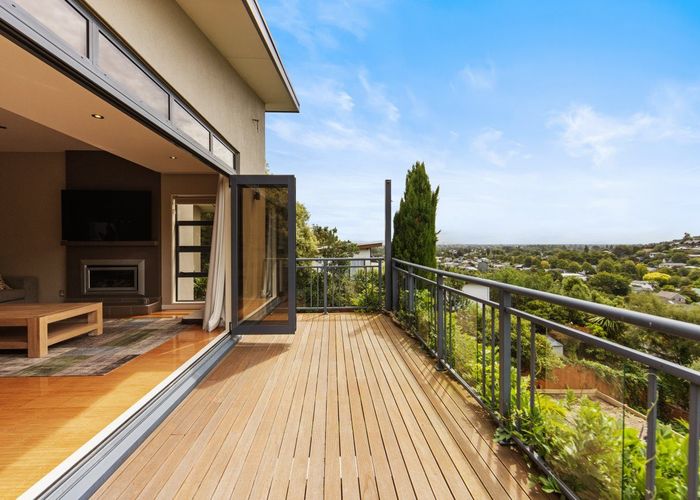  at 8 Emerald Lane, Cashmere, Christchurch City, Canterbury