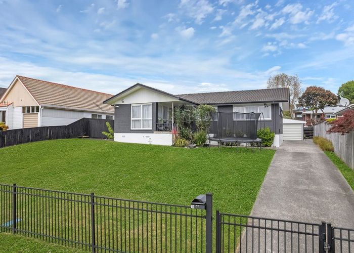  at 17 Ashdown Place, Pahurehure, Papakura, Auckland