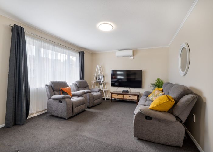  at 2/49A Shakespeare Avenue, Trentham, Upper Hutt, Wellington