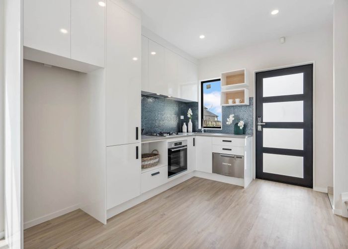  at 1/80 Ruawai Road, Mount Wellington, Auckland City, Auckland