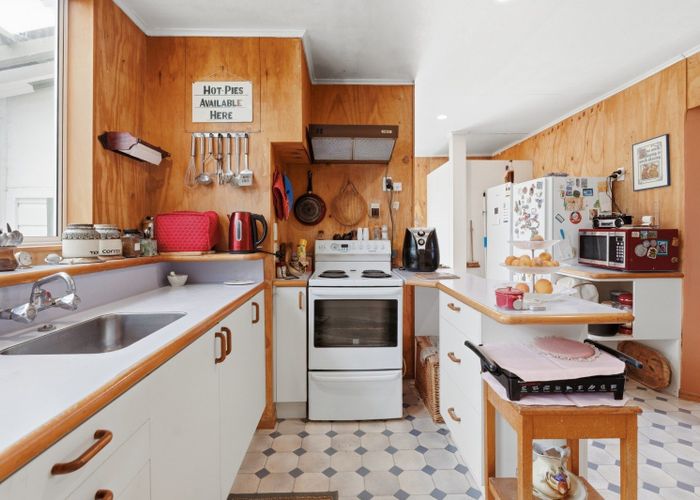  at 4 Huia Street, Saint Leonards, Dunedin, Otago