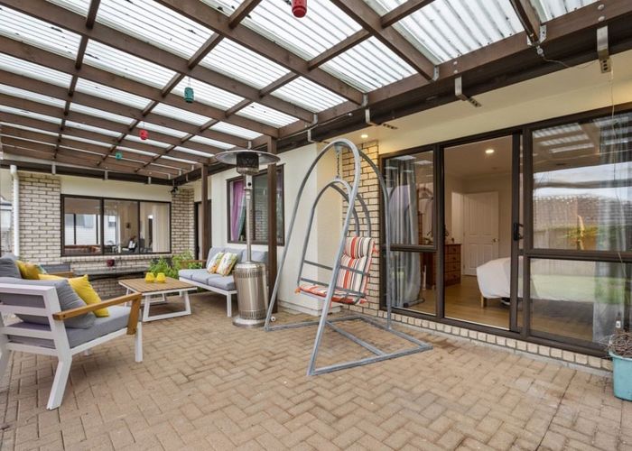  at 64 Black Teal Close, Unsworth Heights, Auckland