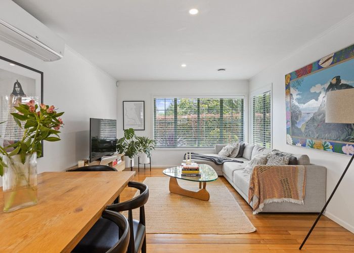  at 3 Kervil Avenue, Te Atatu Peninsula, Auckland