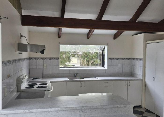  at 36 Poplar Grove, Whalers Gate, New Plymouth, Taranaki