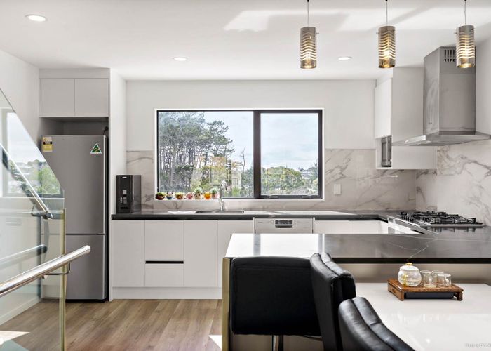  at 22B Thornlow Street, Glendene, Waitakere City, Auckland