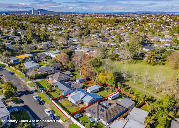  at 12 Mountbatten Avenue, Hillcrest, Auckland