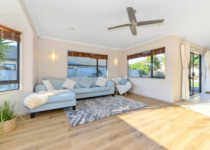  at 20 Caragh Place, East Tamaki, Auckland