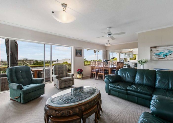  at 139 Glenfield Road, Glenfield, North Shore City, Auckland