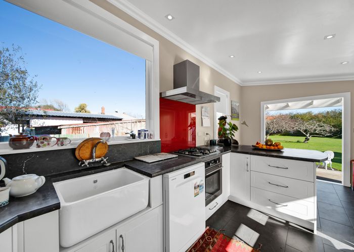  at 5 Field Street, Aramoho, Whanganui