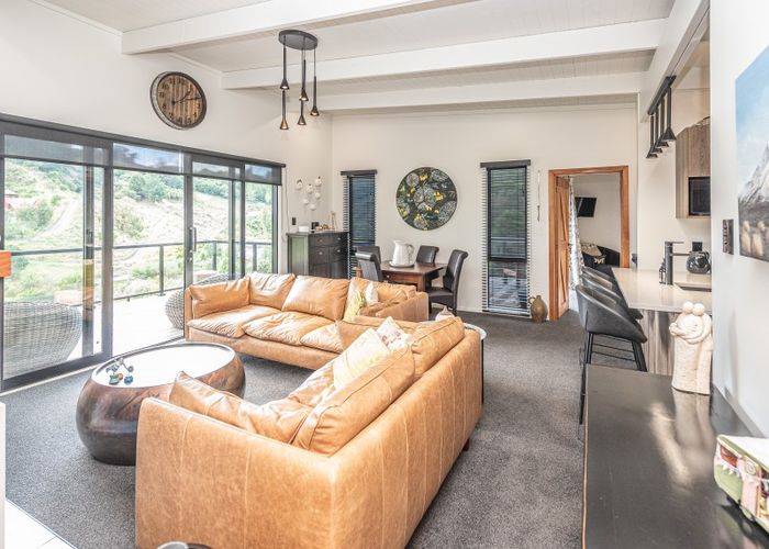  at 1A Shakespeare Road, Bastia Hill, Whanganui