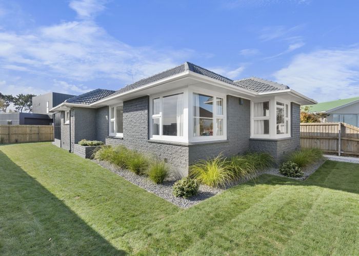  at 30 Warren Crescent, Hillmorton, Christchurch City, Canterbury