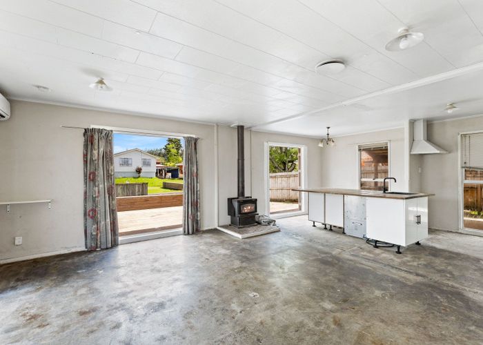  at 15 Kopi Place, Massey, Waitakere City, Auckland