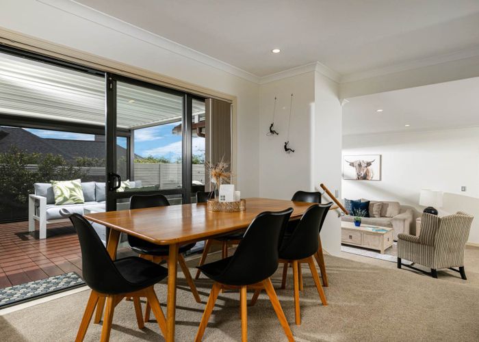  at 3 Archer Rayner Place, Greenhithe, Auckland