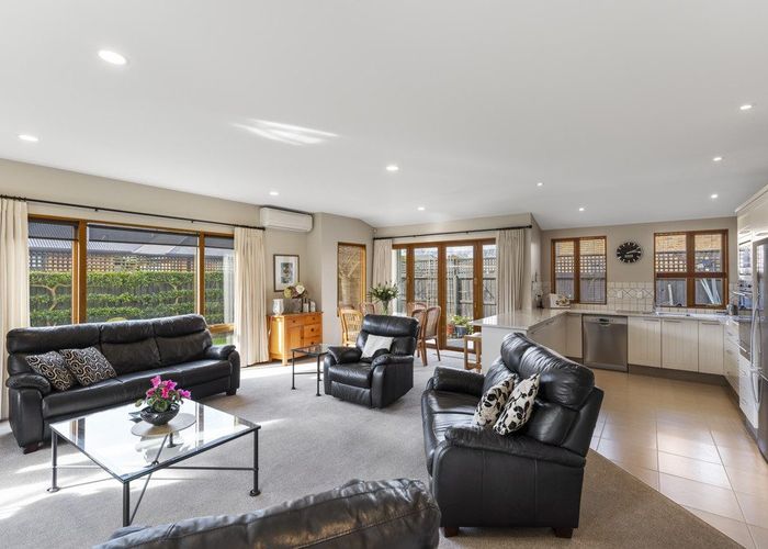  at 4 Kemp Lane, Papanui, Christchurch