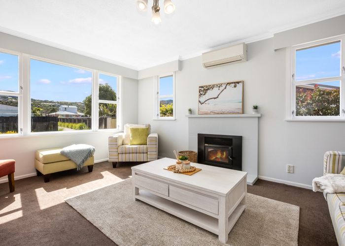  at 21 Burns Grove, Trentham, Upper Hutt