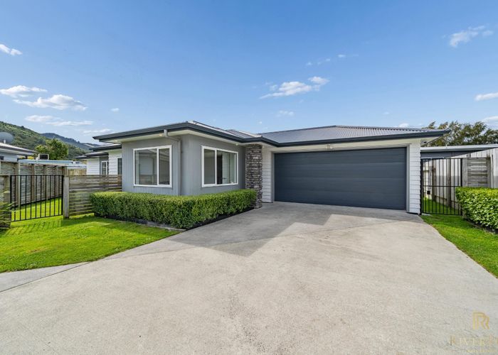  at 4 Rimutaka Street, Trentham, Upper Hutt, Wellington