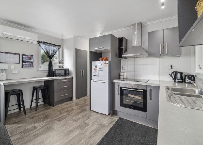  at 11 Farnworth Avenue, Holdens Bay, Rotorua