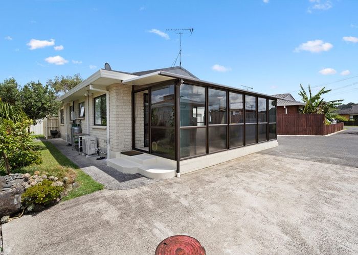  at 2/4 Edward Avenue, Orewa