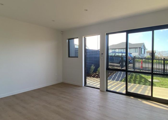 at 3/130 Te Oneroa Way, Long Bay, North Shore City, Auckland