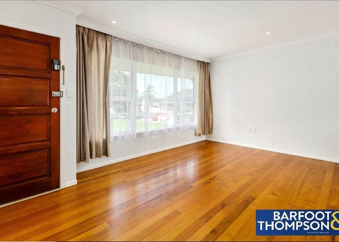  at 6/112 East Coast Road, Forrest Hill, North Shore City, Auckland