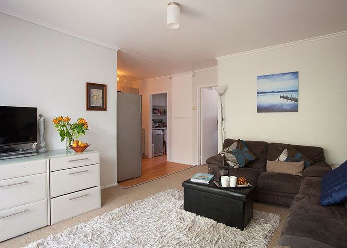  at 2/38 Kingsview Rd, Mount Eden, Auckland City, Auckland