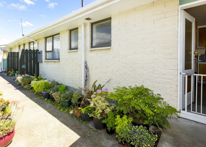  at 1/14 Clouston Park Road, Ebdentown, Upper Hutt