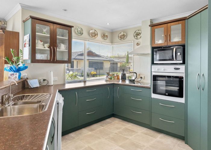  at 4 Campbell Grove, Levin, Levin