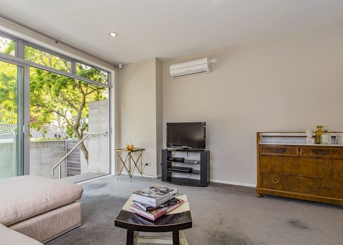  at 8/77 Carlton Mill Road, Merivale, Christchurch City, Canterbury