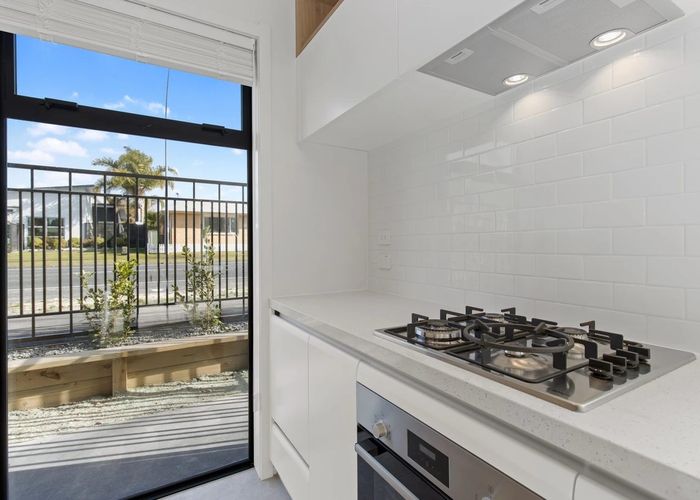  at 1/60 Sandwich Road, Saint Andrews, Hamilton, Waikato