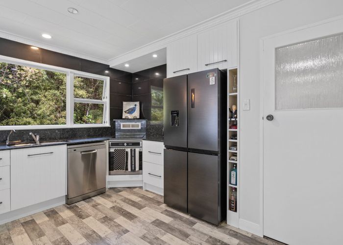  at 18 Rata Road, Otatara