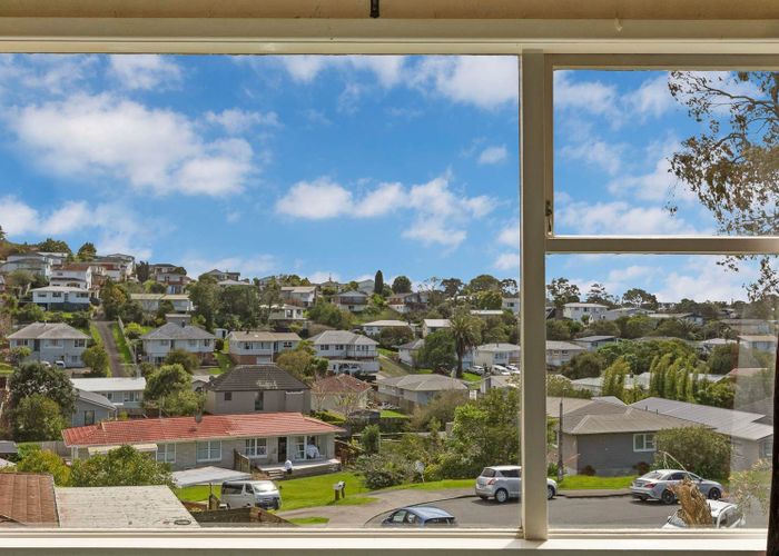  at 20 Wykeham Place, Glenfield, North Shore City, Auckland
