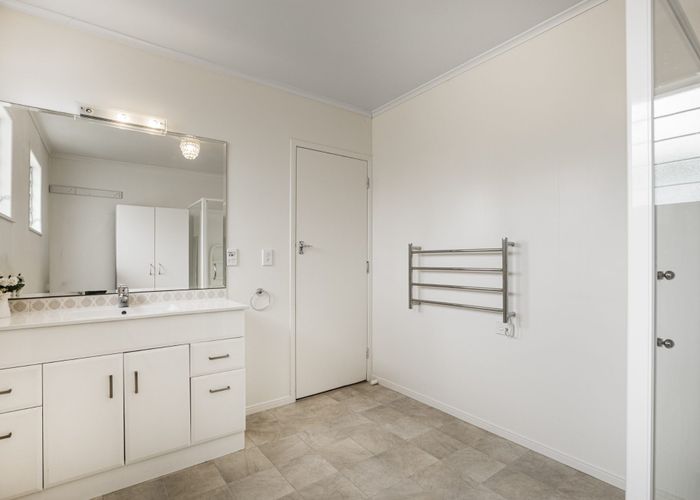 For rent 2/248 St Heliers Bay Rd, Saint Heliers, Auckland City