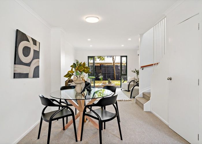  at 4 Barnea Circle, Glen Eden, Waitakere City, Auckland