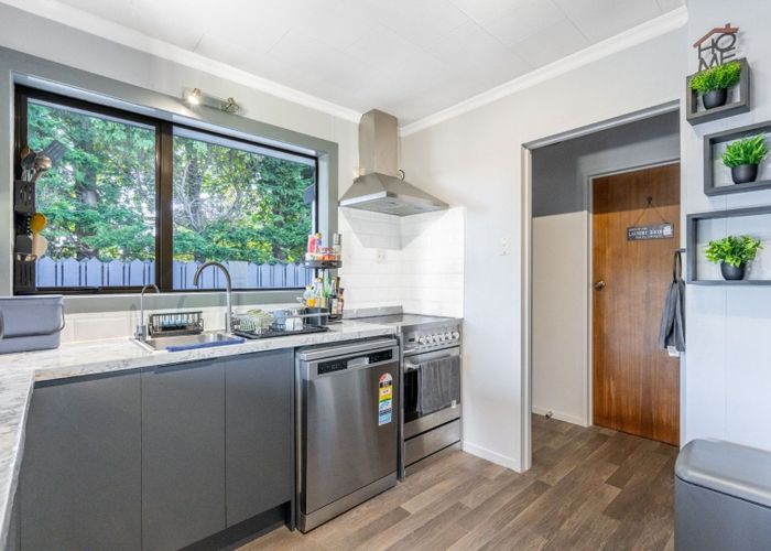  at 106 Cunningham Crescent, Grasmere, Invercargill