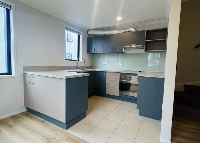  at 8/97 Mokoia Road, Birkenhead, North Shore City, Auckland