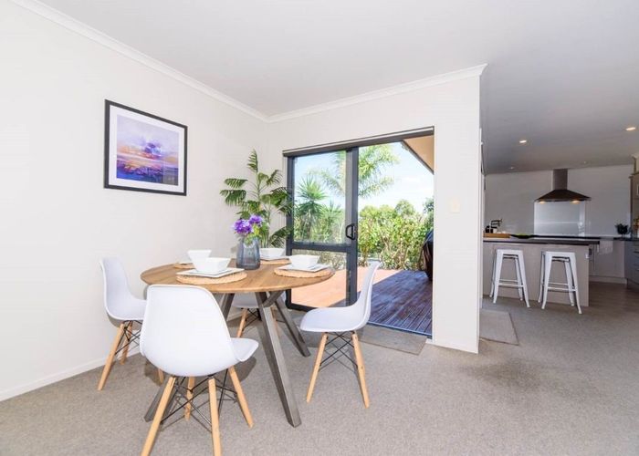  at 1 Barwick Place, Stanmore Bay, Rodney, Auckland