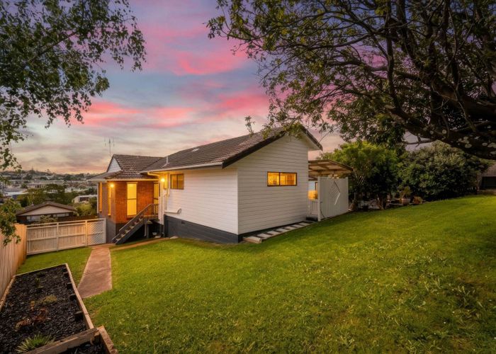  at 59 Kennedy Avenue, Forrest Hill, North Shore City, Auckland