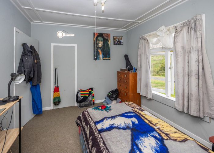  at 34 Edward Avenue, Pukemiro