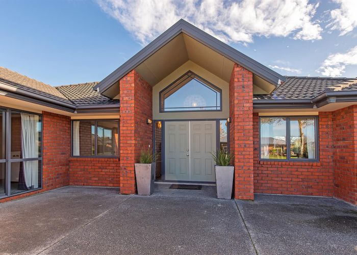  at 18 Coolspring Way, Redwood, Christchurch