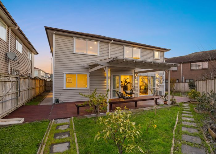  at 5 Creggan Crescent, Flat Bush, Manukau City, Auckland