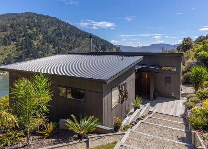  at 615 Port Underwood Road, Whatamango Bay, Picton