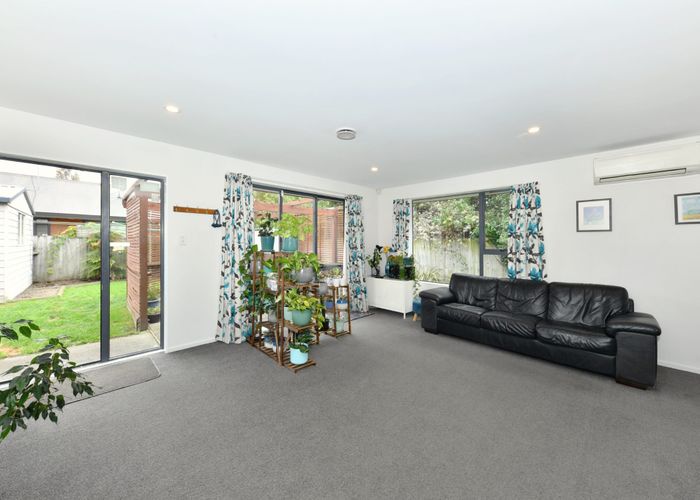  at 2/11 Short Street, Waltham, Christchurch City, Canterbury